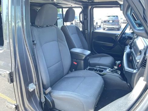 Used 2021 Jeep Wrangler Unlimited Sport AWD/4WD image 27
