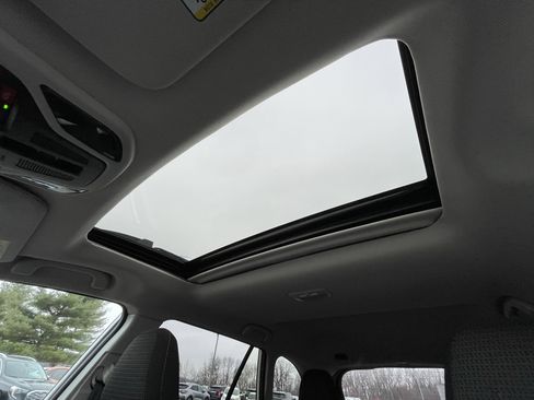 Used 2025 Subaru Outback Premium w/ Popular Package #1A image 18