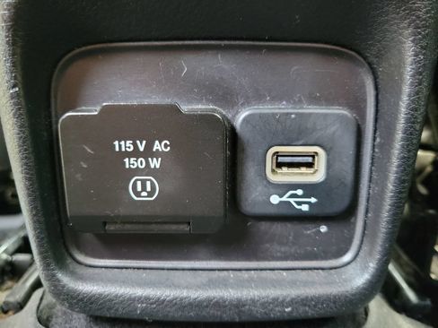 Used 2019 Jeep Compass Limited AWD/4WD image 15