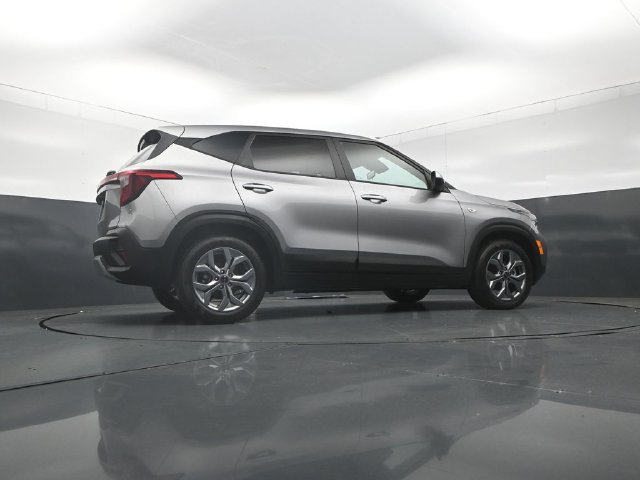 Used 2026 Kia Seltos LX FWD image 37