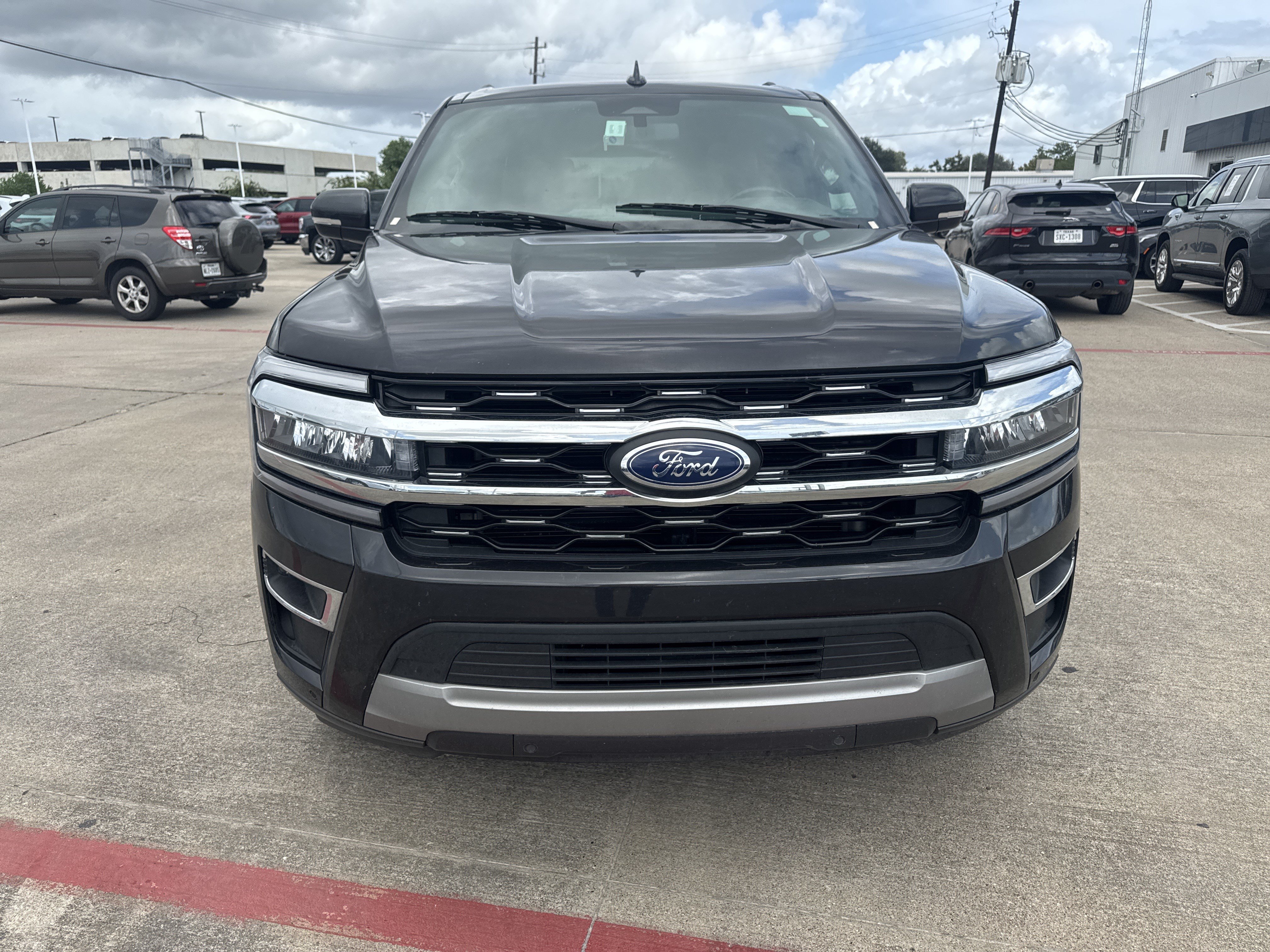 Used 2024 Ford Expedition Max Limited RWD image 16
