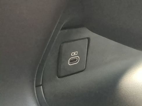 Certified 2024 Land Rover Range Rover Sport Dynamic SE image 34