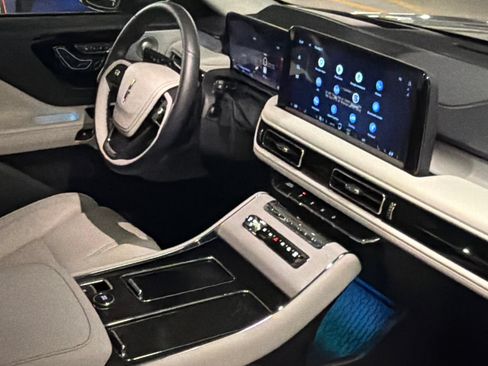 New 2026 Lincoln Aviator Reserve AWD/4WD image 10
