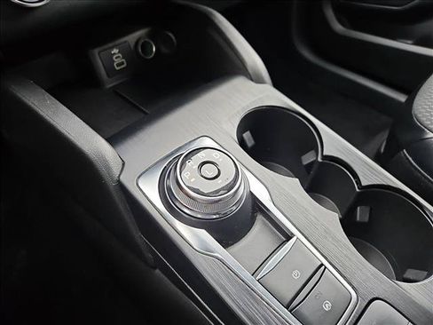 Used 2024 Ford Escape ST-Line FWD image 12