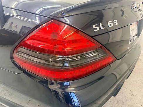 Used 2011 Mercedes-Benz SL 63 AMG image 16