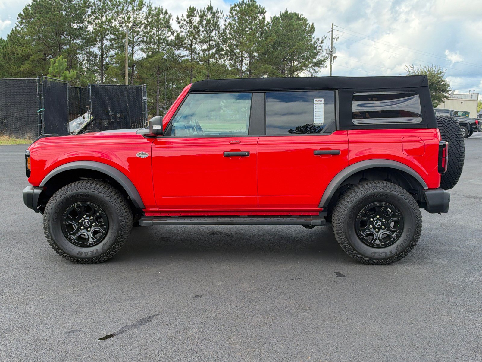 Used 2023 Ford Bronco Wildtrak AWD/4WD image 8