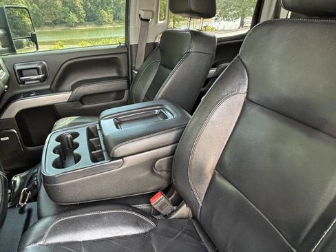 Used 2019 Chevrolet Silverado 2500 LTZ w/ Duramax Plus Package image 26