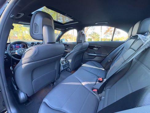 Used 2025 Mercedes-Benz C 300 Sedan image 14