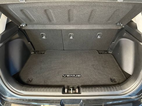 Used 2021 Hyundai Venue SEL w/ Cargo Package FWD image 22