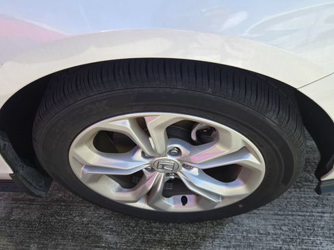 Used 2024 Honda Accord LX image 7