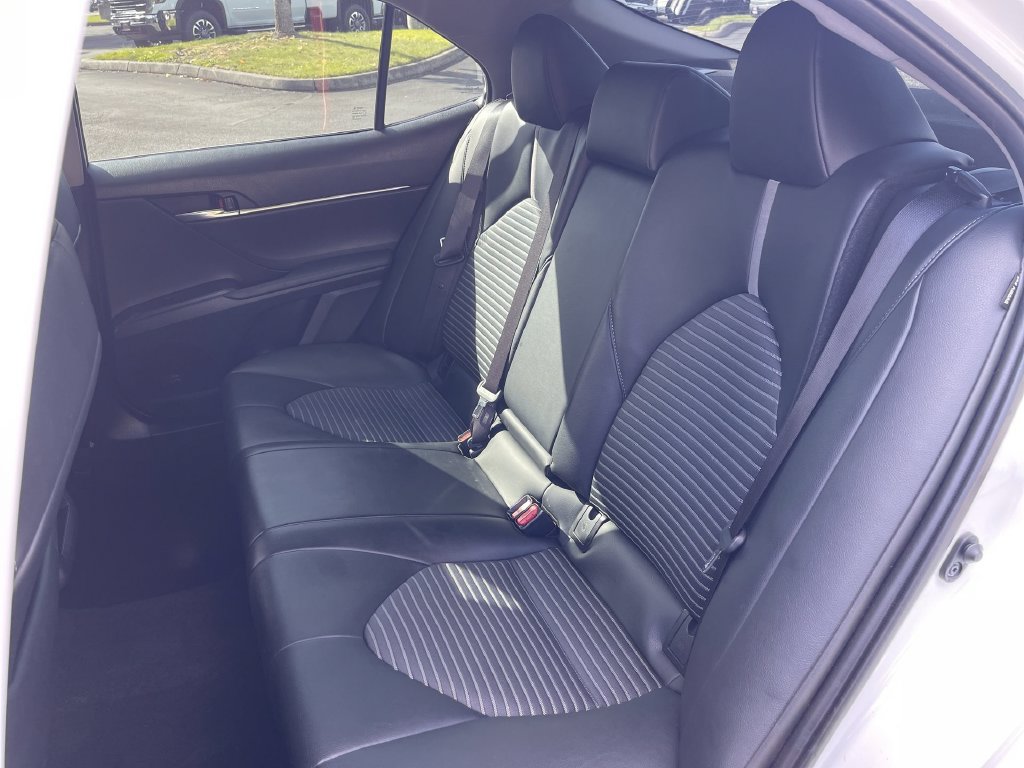 Used 2021 Toyota Camry SE FWD image 21