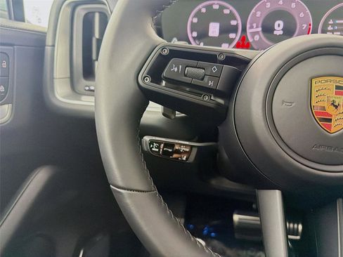 New 2025 Porsche Cayenne S image 11