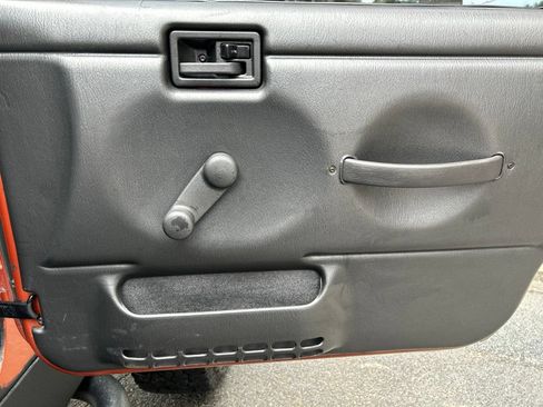 Used 2000 Jeep Wrangler Sport AWD/4WD image 18