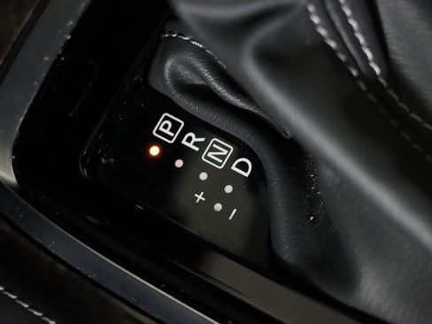 Used 2024 Nissan Armada Platinum w/ Captain's Chairs Package image 49