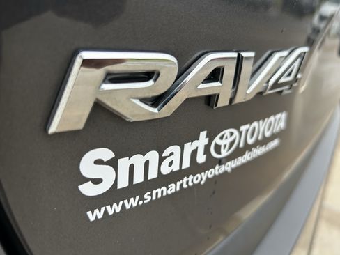 Certified 2023 Toyota RAV4 XLE Premium FWD image 8