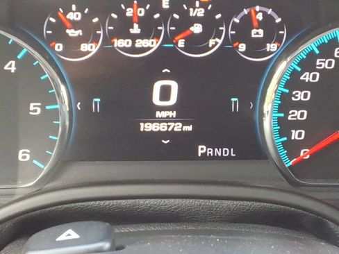 Used 2017 GMC Yukon XL SLT RWD image 30