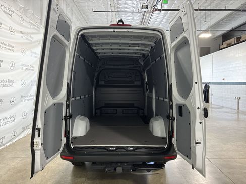 New 2025 Mercedes-Benz Sprinter 2500 image 13
