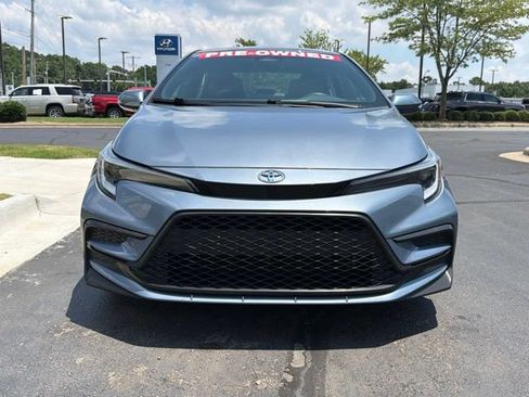 Used 2024 Toyota Corolla SE FWD image 3