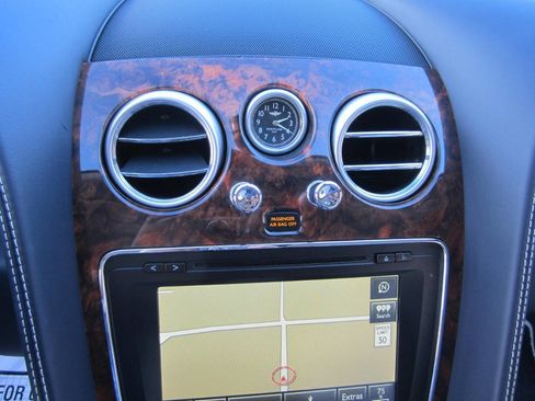 Used 2015 Bentley Continental GT image 30