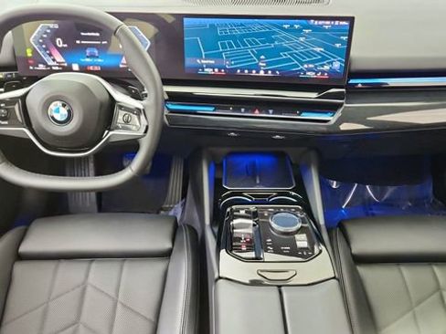 Used 2026 BMW 530i xDrive image 35