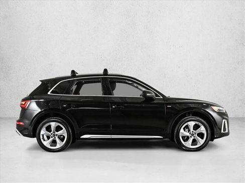 Used 2023 Audi Q5 2.0T Premium Plus w/ Premium Plus Package AWD/4WD image 4
