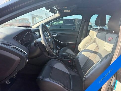 Used 2015 Ford Focus ST w/ Equipment Group 401A FWD image 17