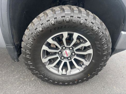 Used 2020 GMC Sierra 1500 AT4 w/ AT4 Preferred Package AWD/4WD image 15