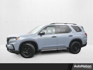 Used 2024 Honda Pilot TrailSport image 1