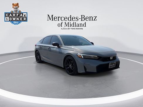 Used 2025 Honda Civic Sport image 2