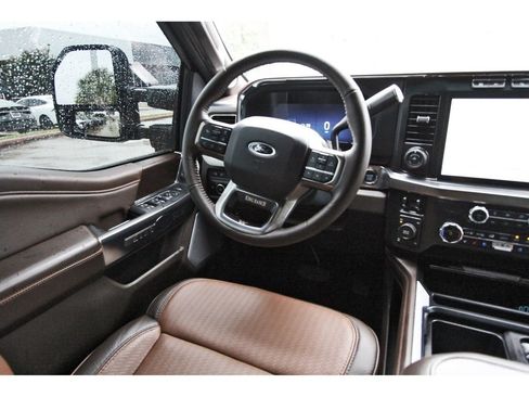 Used 2024 Ford F250 King Ranch w/ FX4 Off-Road Package AWD/4WD image 8