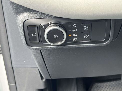 New 2026 Ford Explorer Active RWD image 9