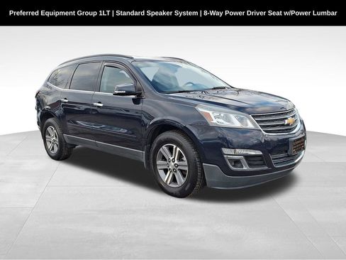 Used 2016 Chevrolet Traverse LT image 1