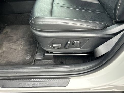 Certified 2023 Kia Sorento EX AWD/4WD image 12