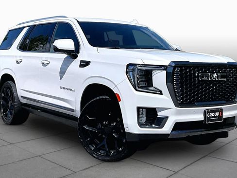 Used 2023 GMC Yukon Denali Ultimate AWD/4WD image 3