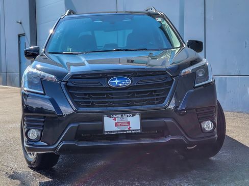 Certified 2023 Subaru Forester Premium AWD/4WD image 4