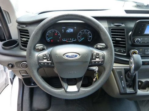 Used 2024 Ford Transit 250 Low Roof w/ Exterior Upgrade Package RWD image 31