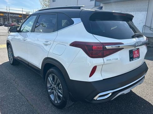 Used 2023 Kia Seltos S w/ Navigation Package AWD/4WD image 7