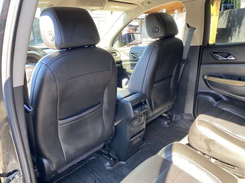 Used 2019 GMC Acadia Denali w/ Technology Package AWD/4WD image 16