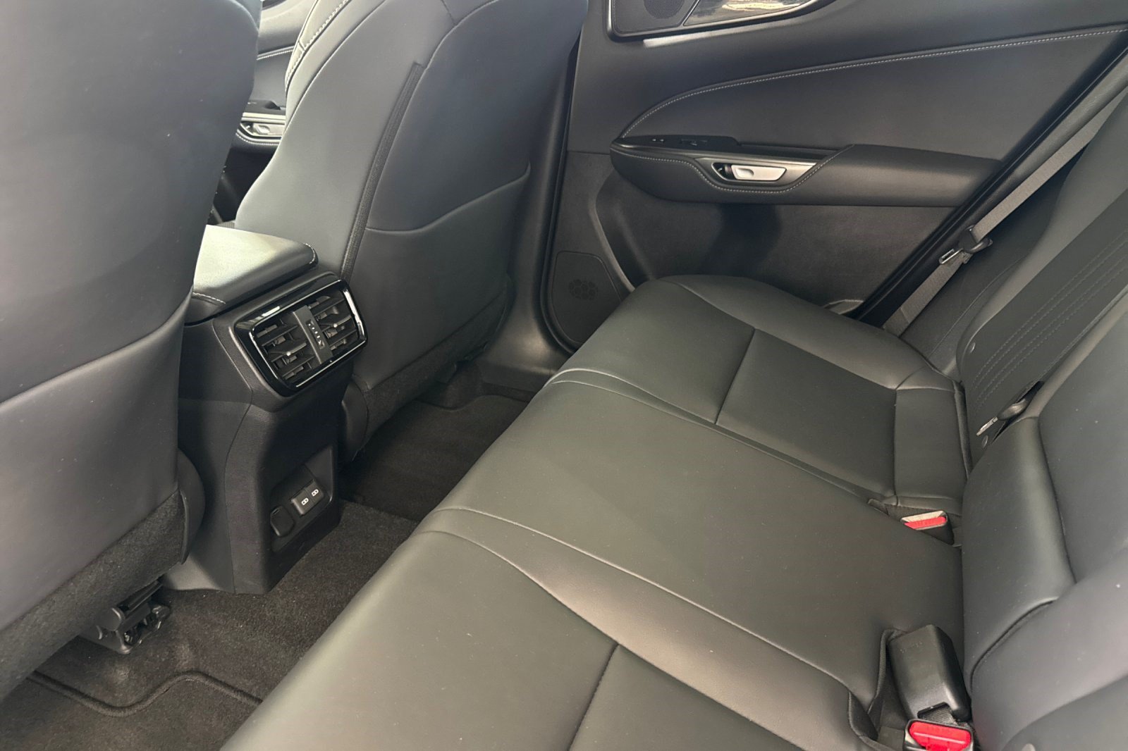 Used 2025 Lexus NX 350h AWD w/ Cold Area Package image 15