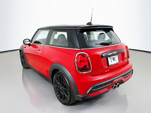 Used 2024 MINI Cooper S FWD image 7