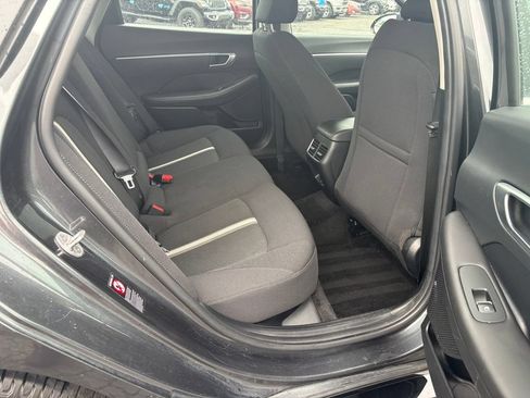 Used 2023 Hyundai Sonata SEL w/ Convenience Package FWD image 12