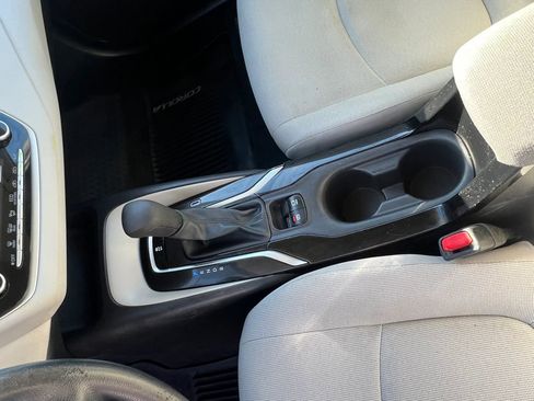 Used 2021 Toyota Corolla LE image 25