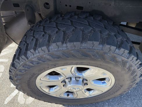 Used 2014 RAM 2500 Big Horn image 13