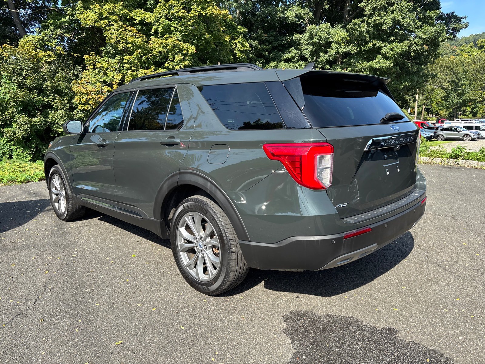 Used 2023 Ford Explorer XLT w/ Equipment Group 202A AWD/4WD image 5