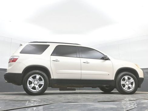 Used 2010 GMC Acadia SLE FWD image 46