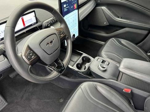 Used 2023 Ford Mustang Mach-E Premium image 4
