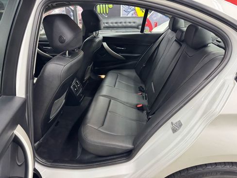 Used 2018 BMW 320i xDrive Sedan w/ Convenience Package image 13