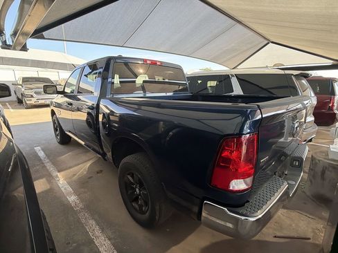 Used 2021 RAM 1500 Classic SLT image 3