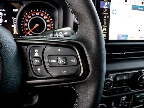 New 2025 Jeep Gladiator Mojave w/ Safety Group image 14