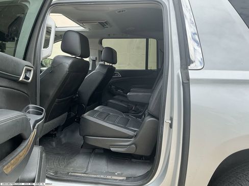 Used 2019 GMC Yukon XL Denali w/ Denali Ultimate Package RWD image 9